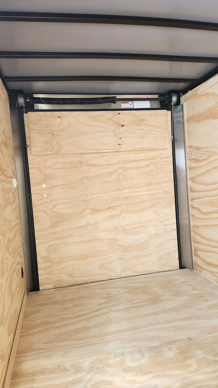 Cargo Trailer/Enclosed Trailer - Thumbnail 4