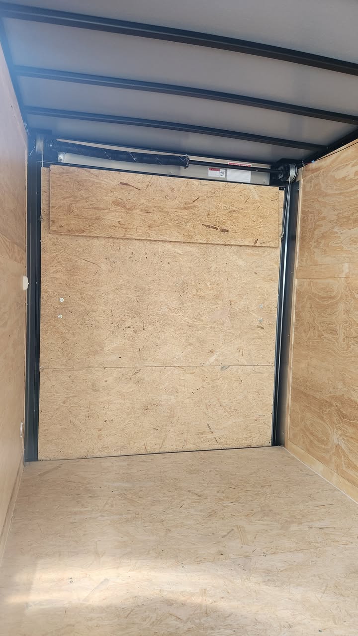 Cargo Trailer/Enclosed Trailer - Thumbnail 5