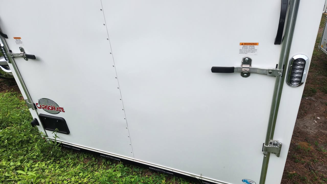 8.5x16 ta Cargo Enclosed Trailer - Thumbnail 6