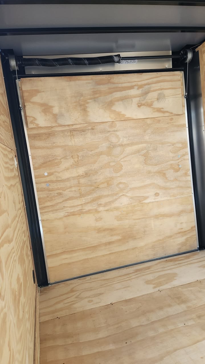 Cargo/Enclosed Trailer 6x10 sa - Thumbnail 5