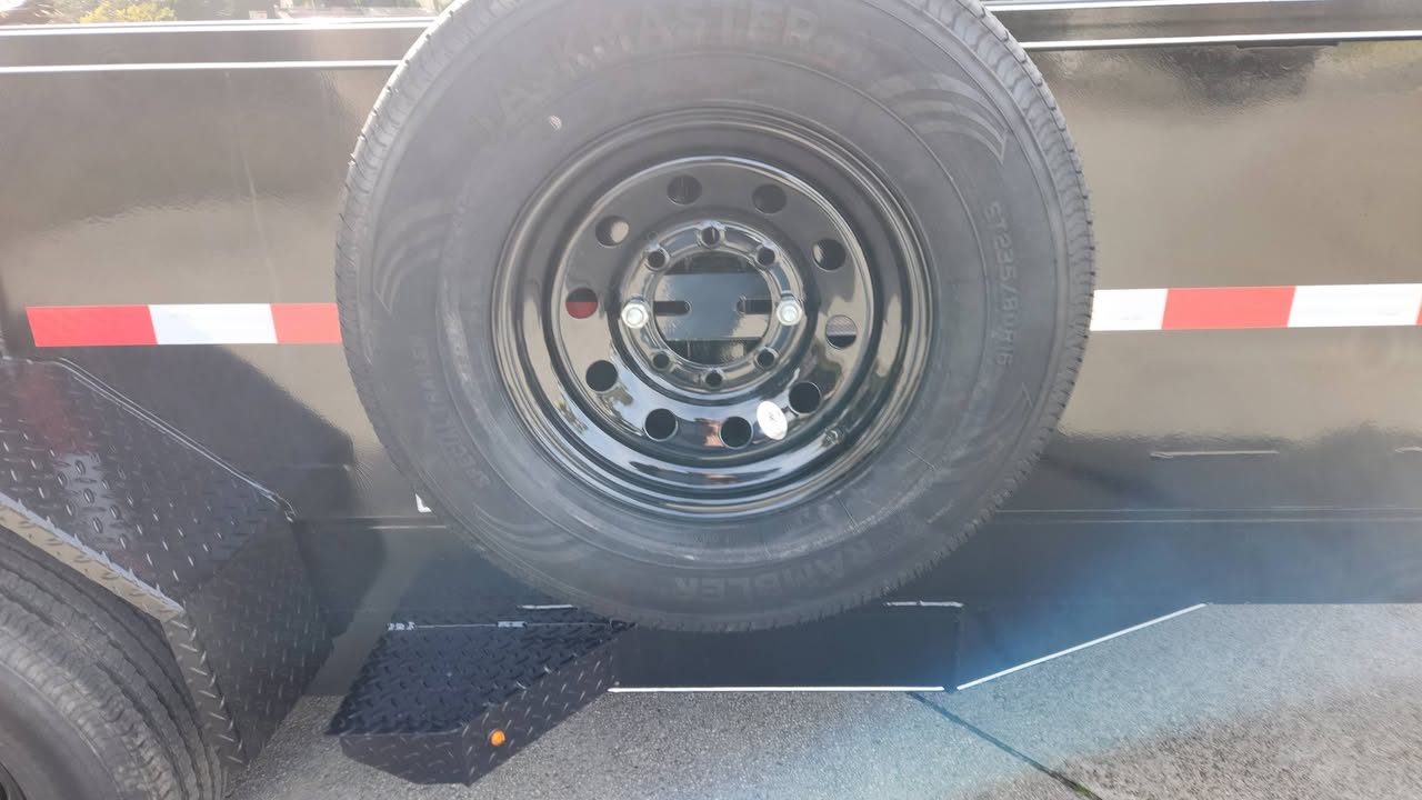 Bull Dawg  Dump Trailer - Thumbnail 5