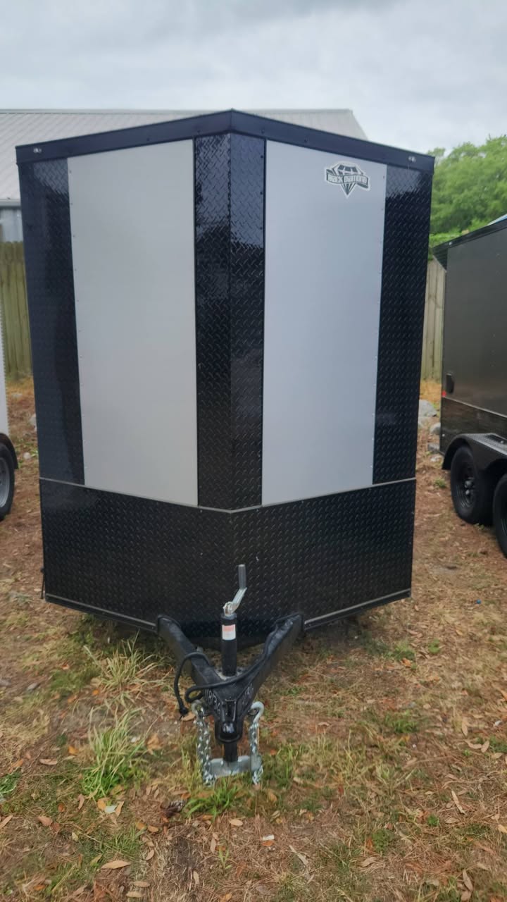 6x12 Cargo/Enclosed Trailer - Single Axle - Thumbnail 3