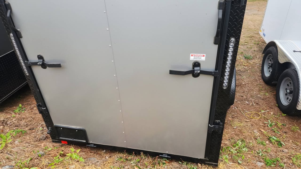 6x12 Cargo/Enclosed Trailer - Single Axle - Thumbnail 9
