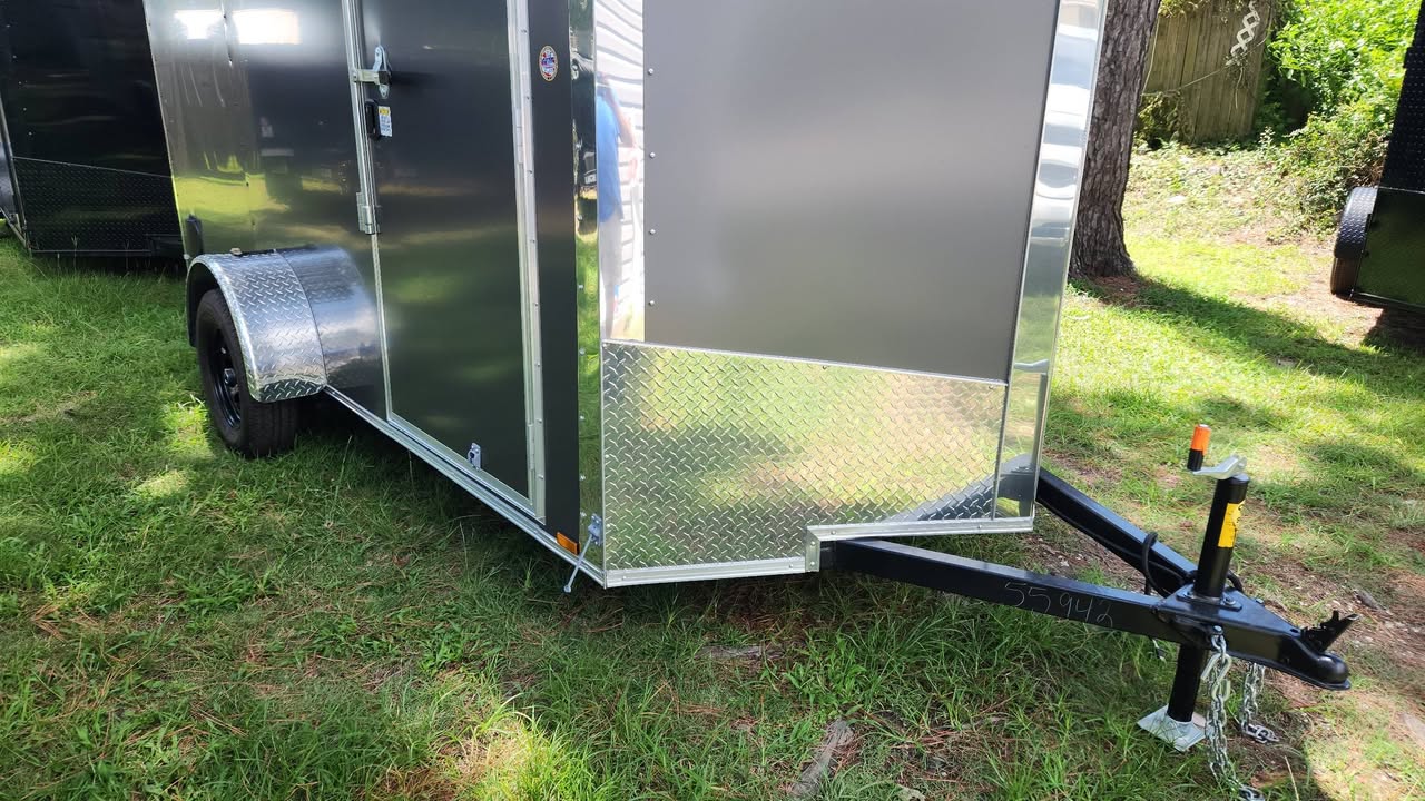 6x12 sa Cargo/ Enclosed Trailer - Thumbnail 3