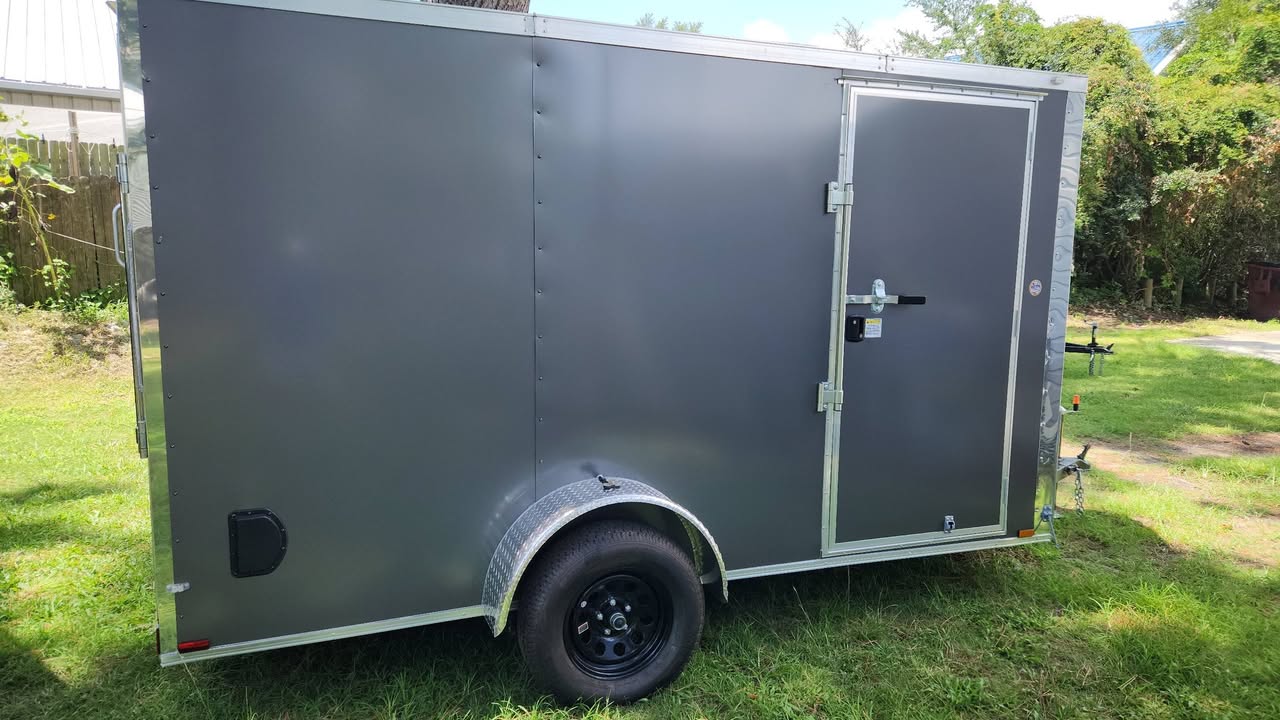 6x12 sa Cargo/ Enclosed Trailer - Thumbnail 4