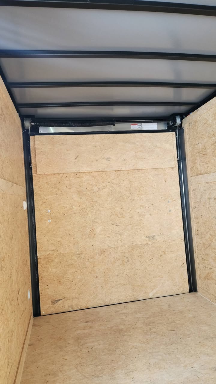 6x12 sa Enclosed/ Cargo Trailer - Thumbnail 9