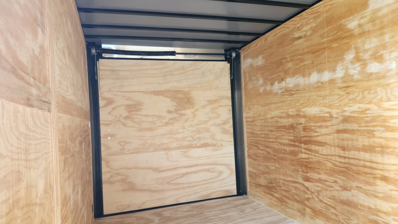 Cargo/Enclosed Trailer 7x16 ta - Thumbnail 12