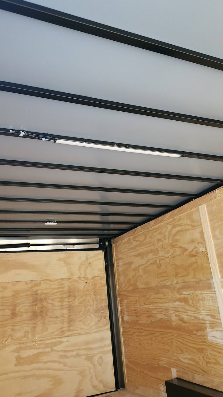 8.5x20 ta2 Cargo/Enclosed Trailer - Thumbnail 9